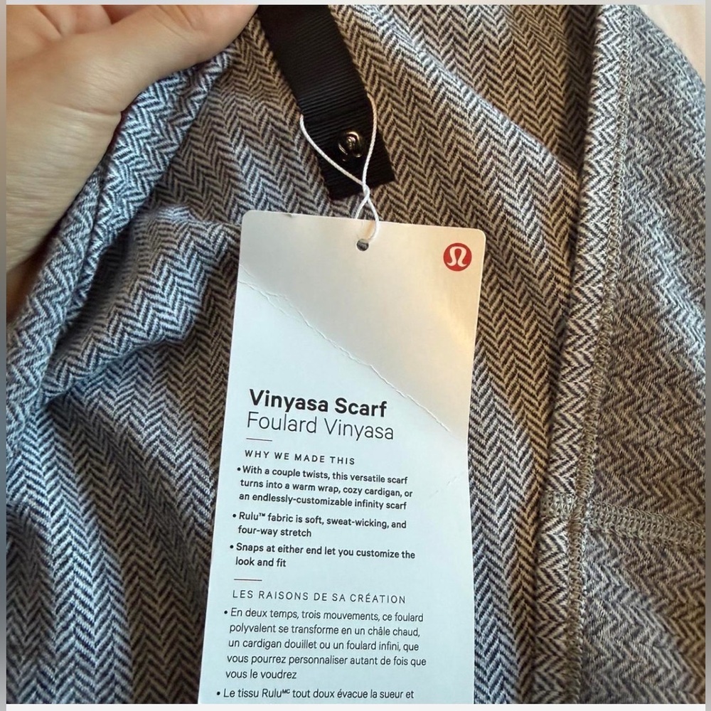 lululemon athletica Vinyasa Scarf in Herringbone Gray and White